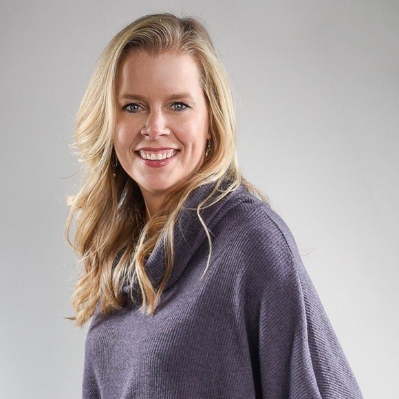 Meet your Posher, Angela - Picture 1 of 1